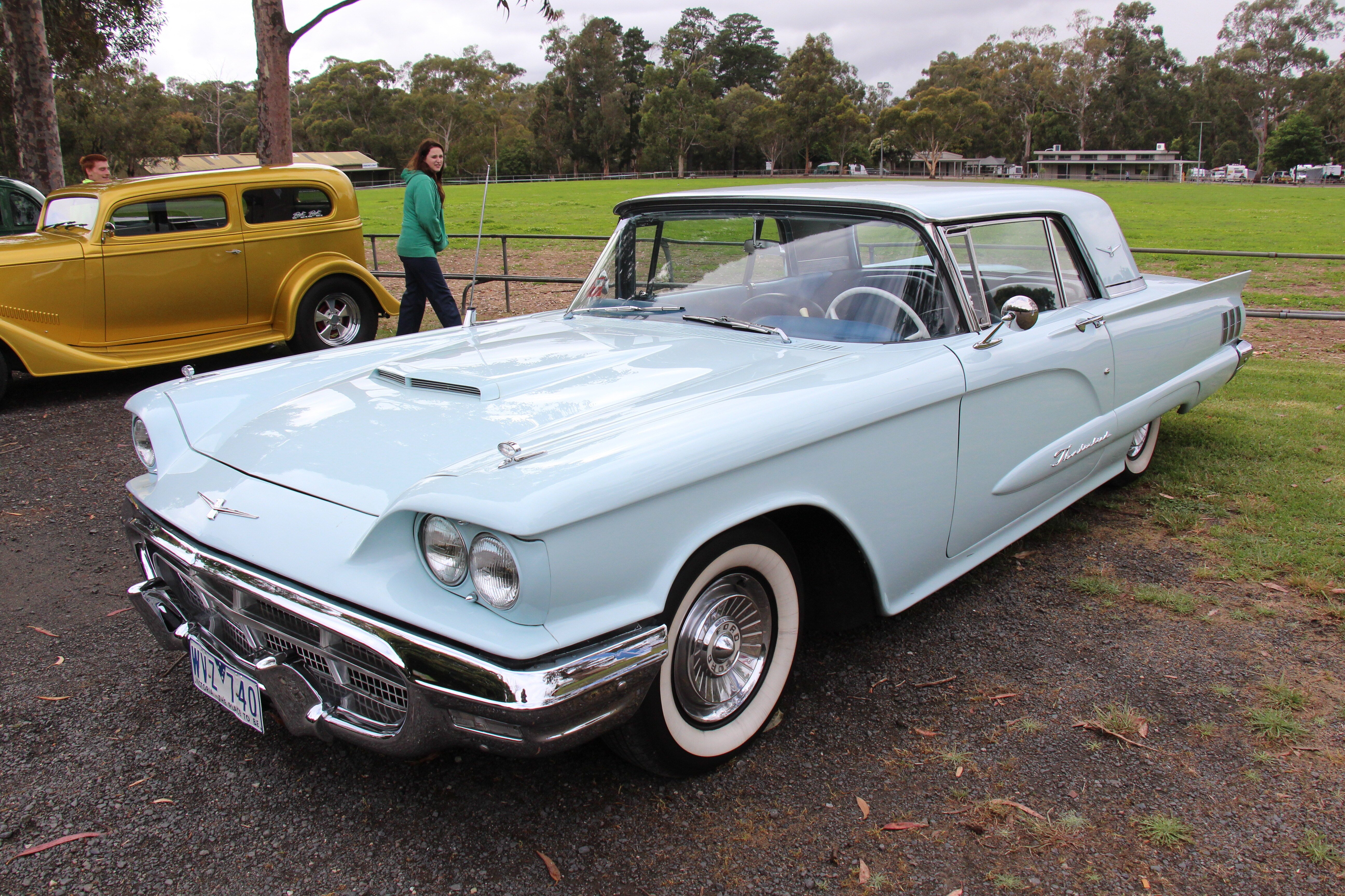 1960_Ford_Thunderbird_Hardtop_(26164518923)
