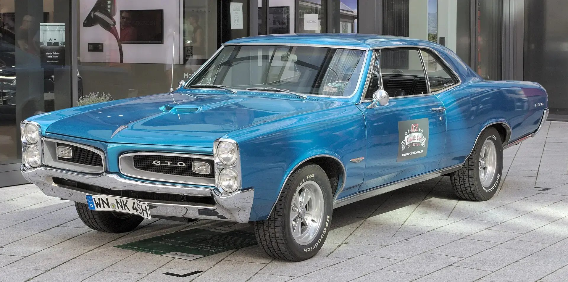 1964_Pontiac_GTO