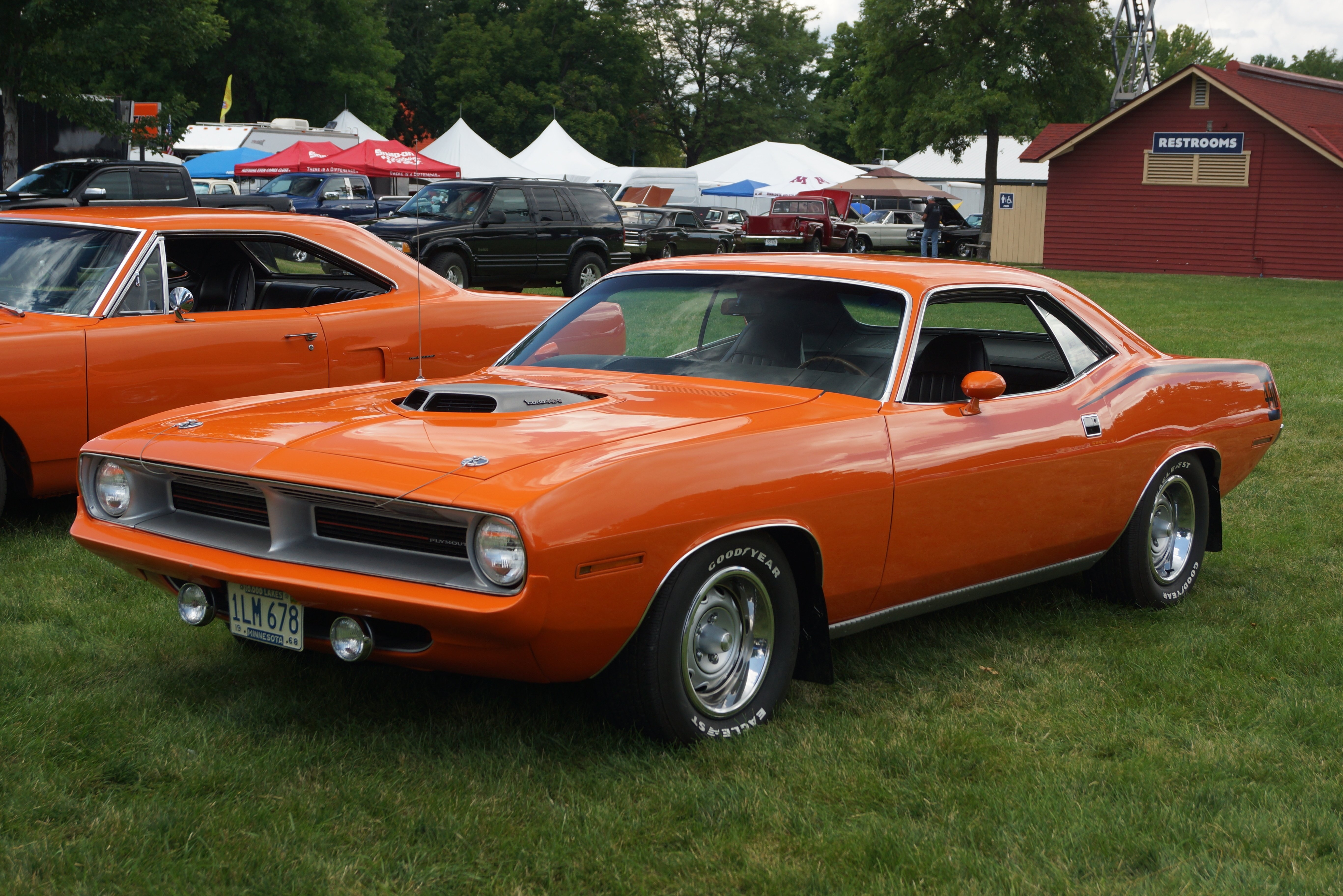 1970_Plymouth_Cuda_(28085938680)