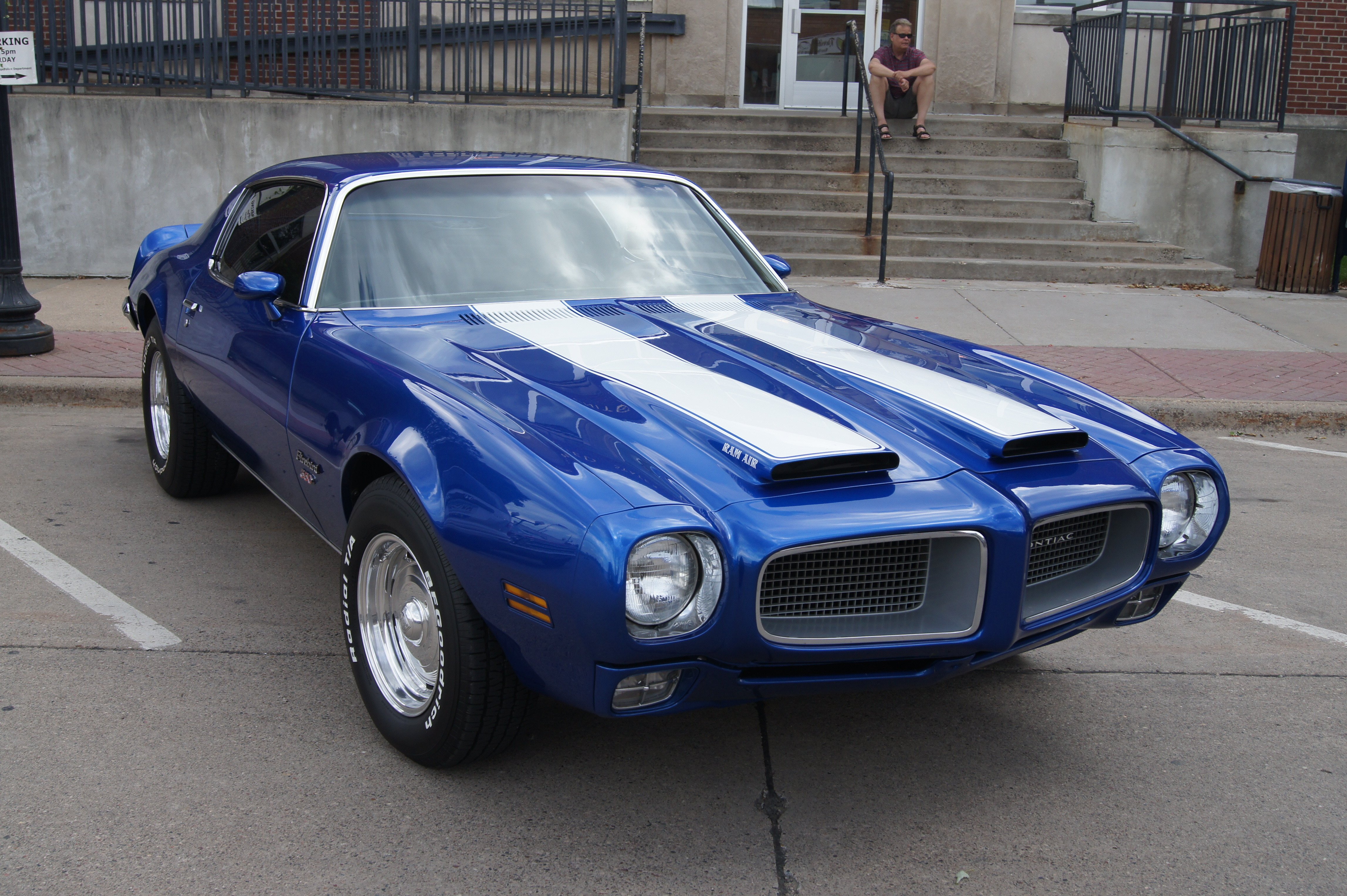 1970_Pontiac_Firebird_(14344367689)