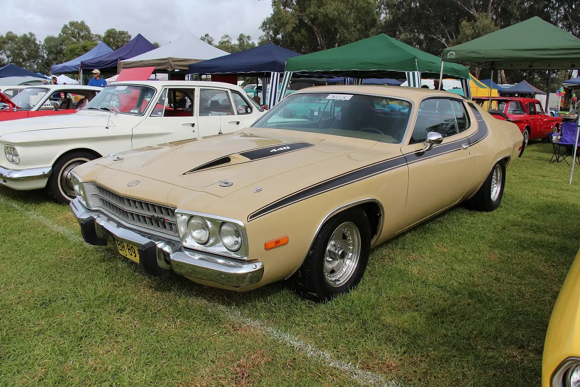 1974_Plymouth_Road_Runner