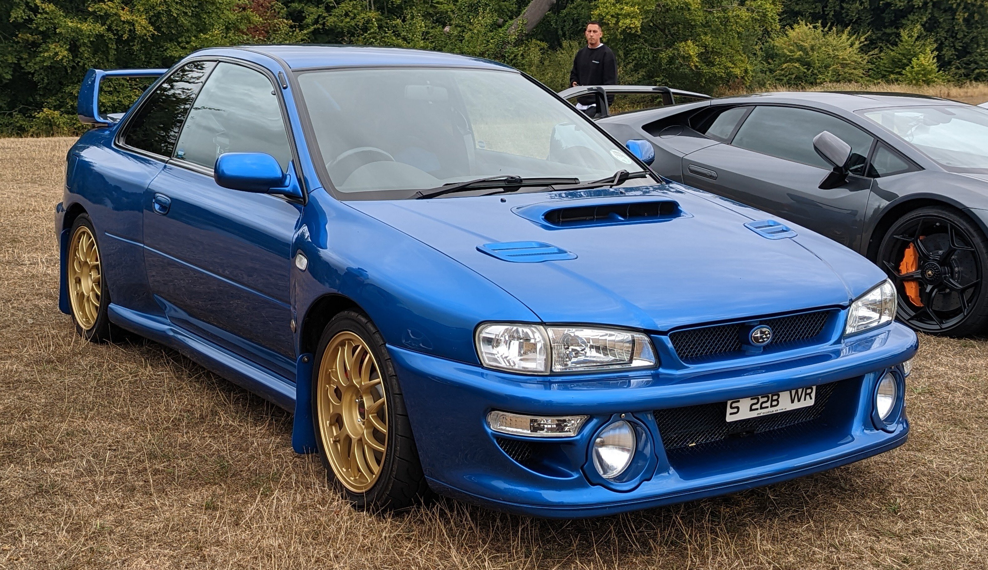 1999_Subaru_Impreza_22B_STi_Type_UK-blue