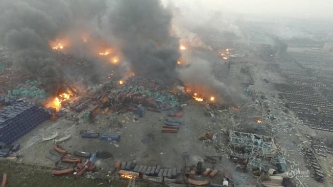 tianjin port shipping container explosion