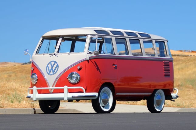 1959 VOLKSWAGEN DELUXE 23-WINDOW BUS.jpg