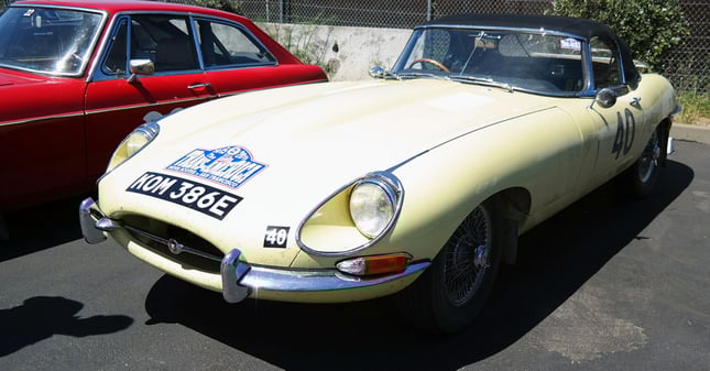 Jaguar-XKE-yellow.jpg