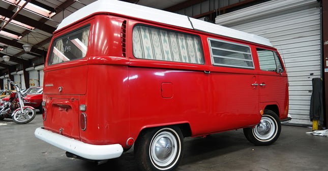 VW-bus-red.jpg