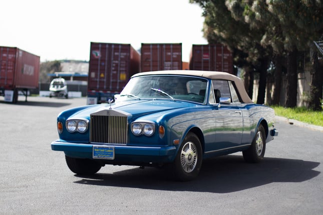 rolls-royce-corniche-container-from-usa.jpg
