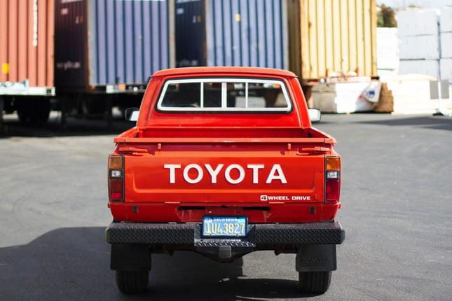 toyota-classic-pickup-rear.jpg