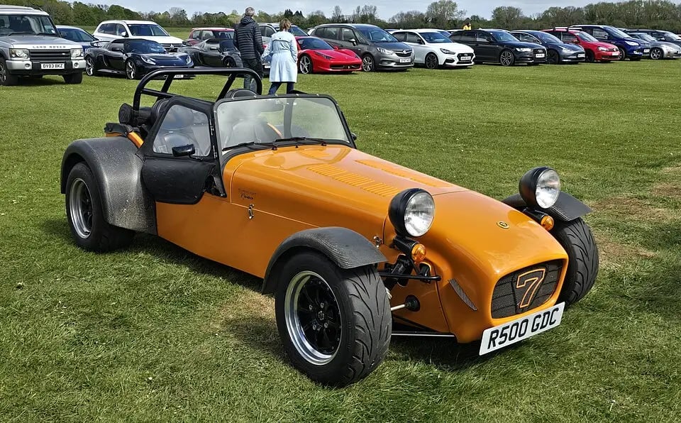 Caterham_Seven_2000