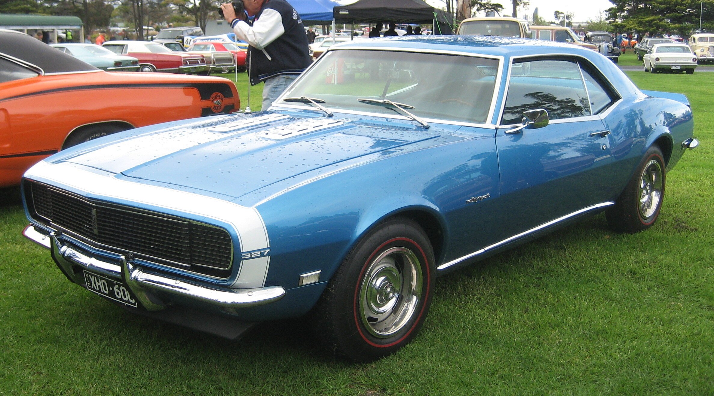 Chevrolet_Camaro_RS_327_1968_(cropped)