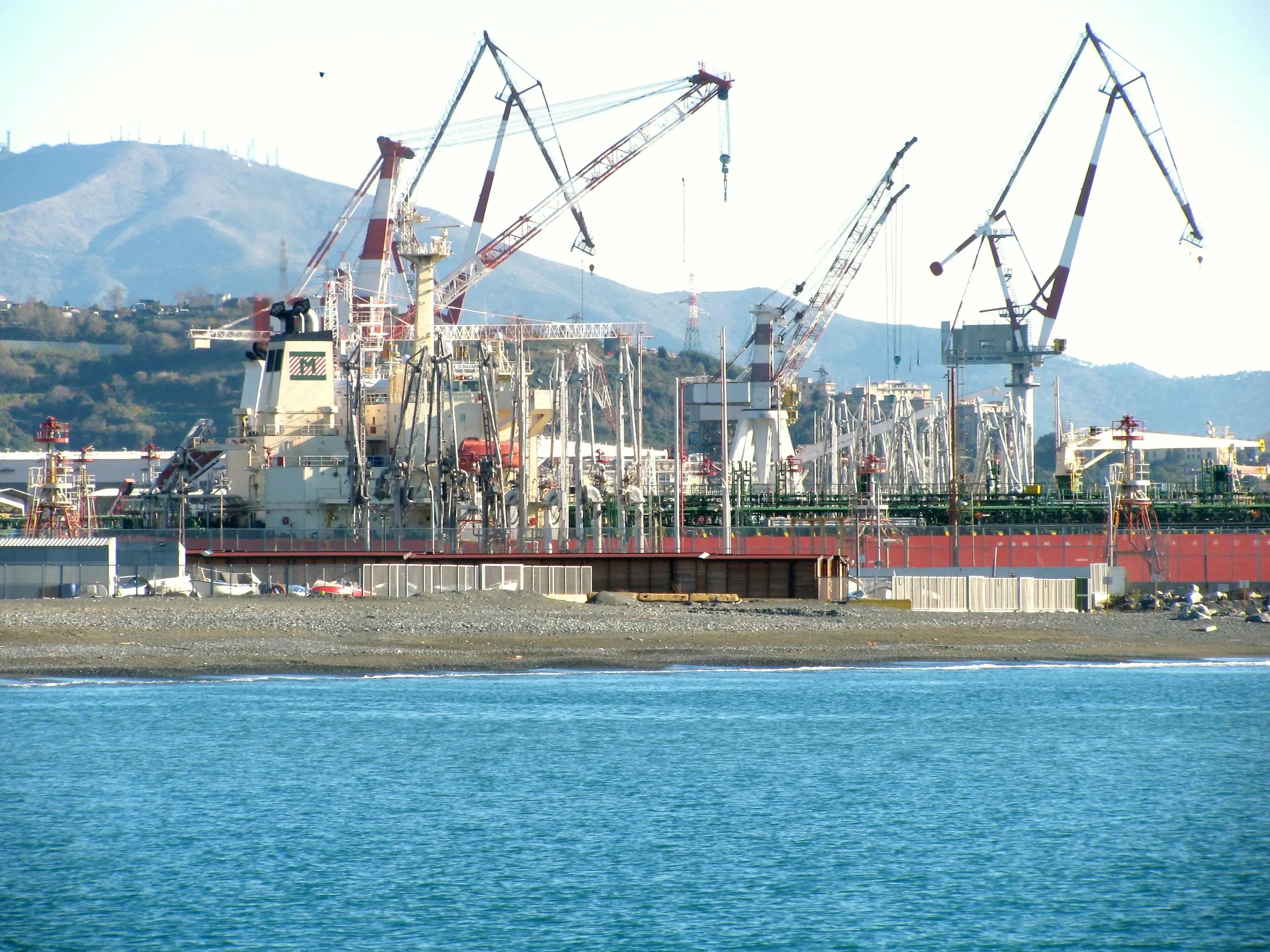 Genoa_port