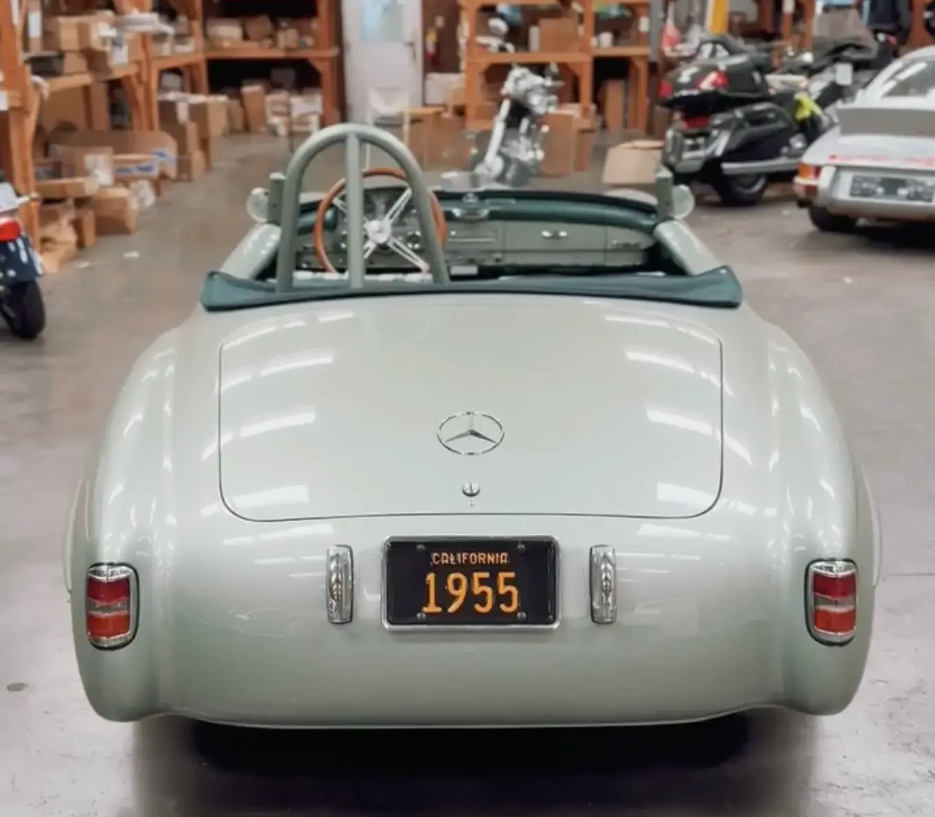 Mercedes 190 SLR rear