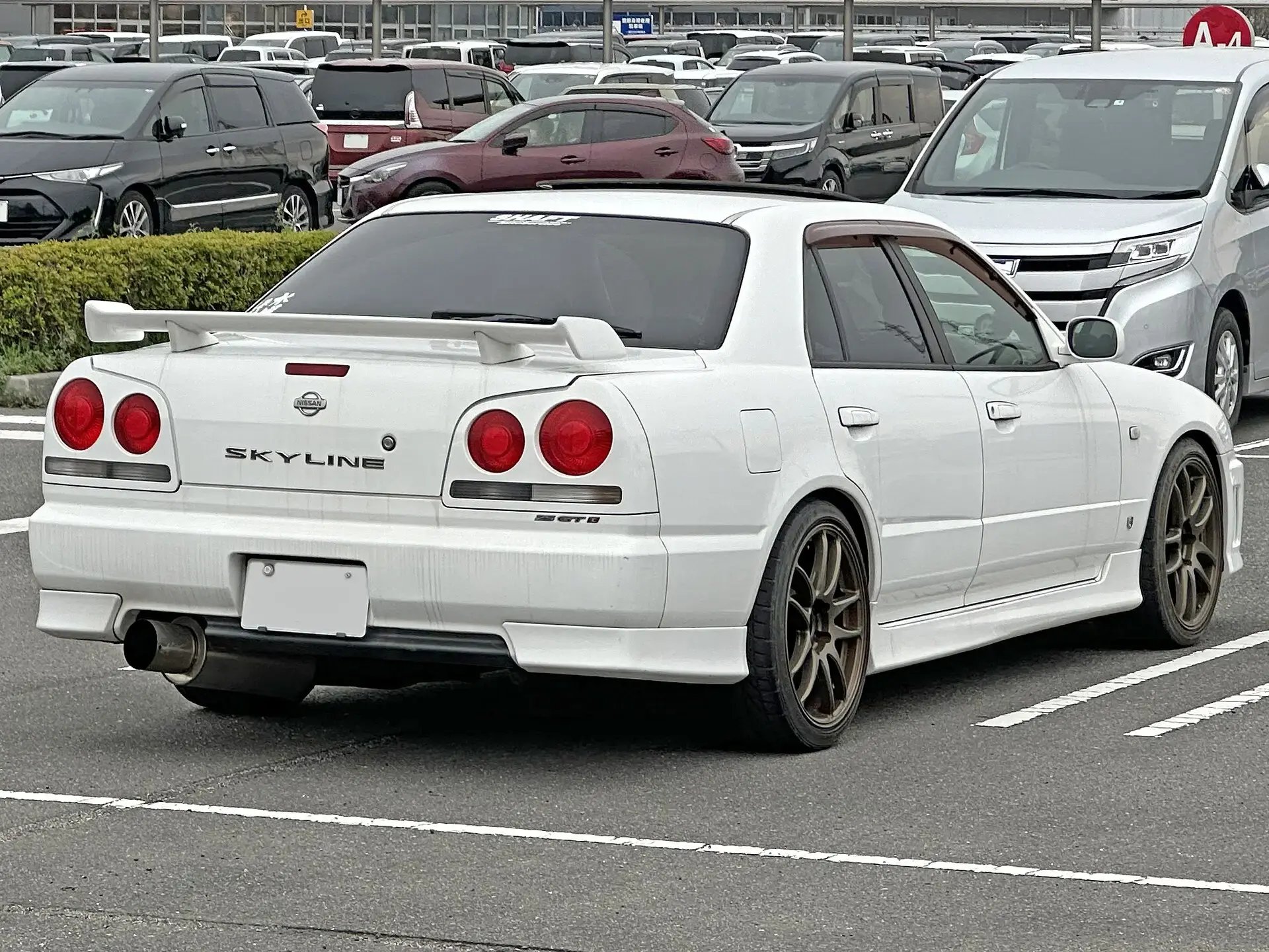Nissan_Skyline_R34_25GT-T