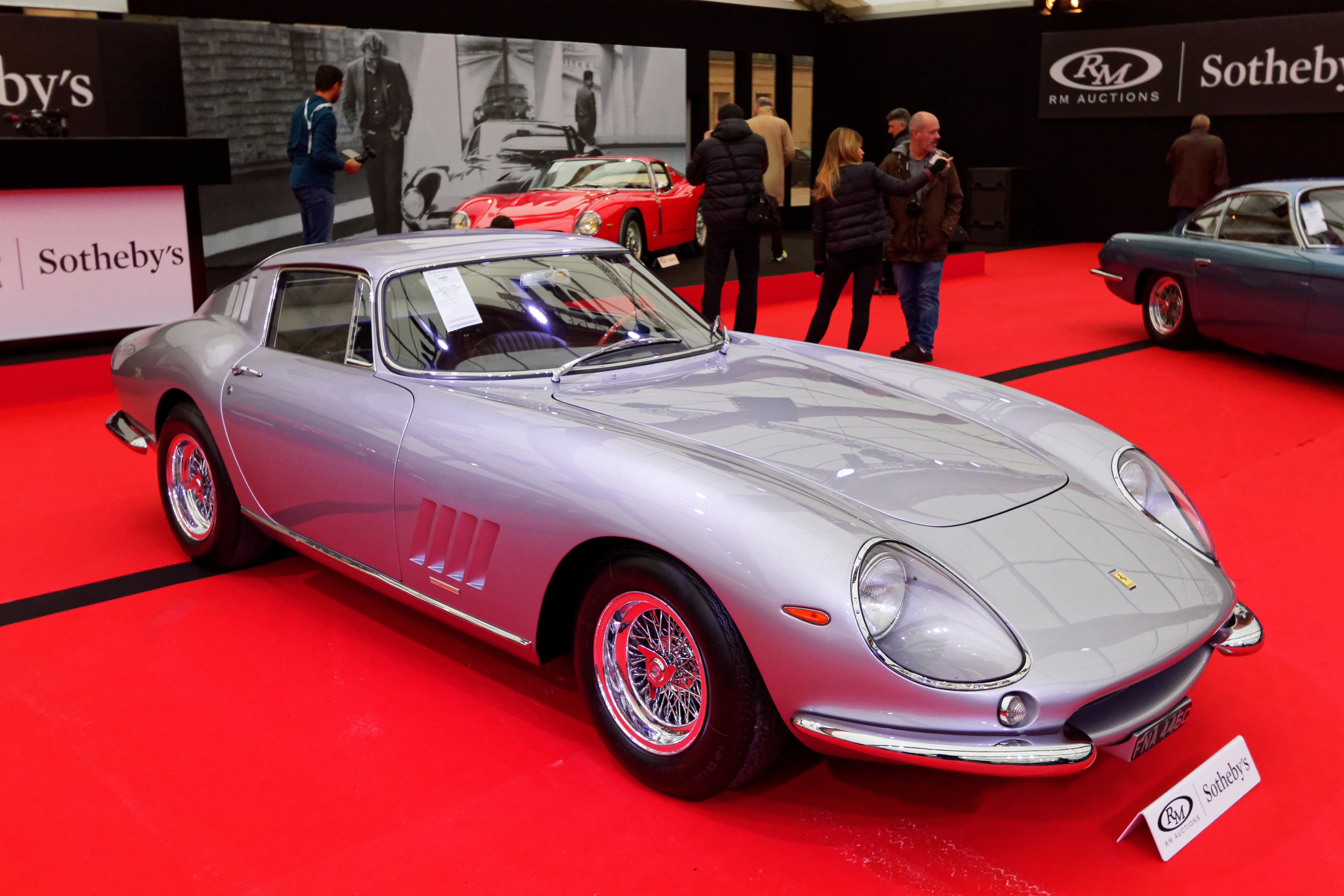 Paris_-_RM_Sotheby’s_2018_-_Ferrari_275_GTB