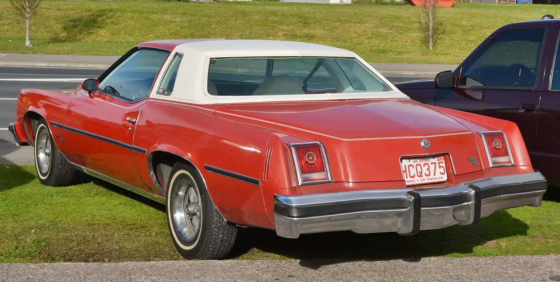Pontiac_Grand_Prix-1