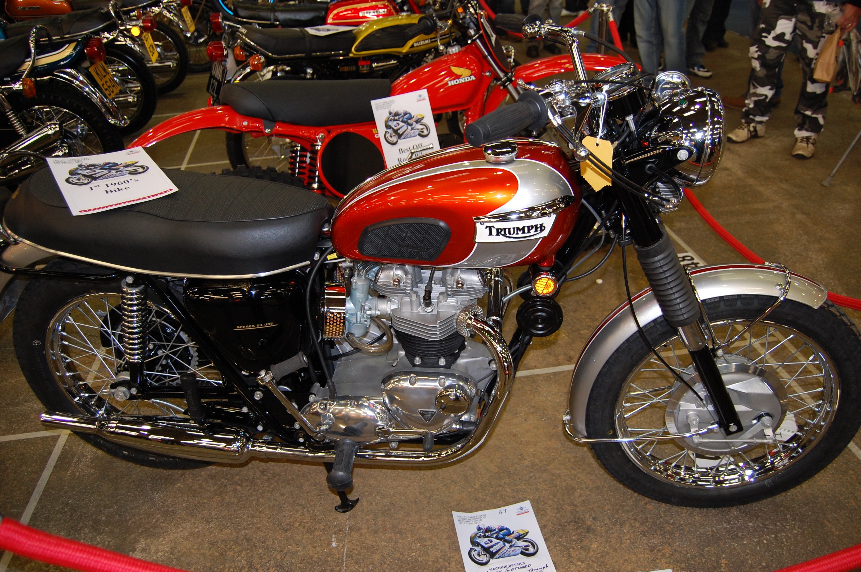 TRIUMPH_BONNEVILLE._T120._650cc_TWIN.1960s.
