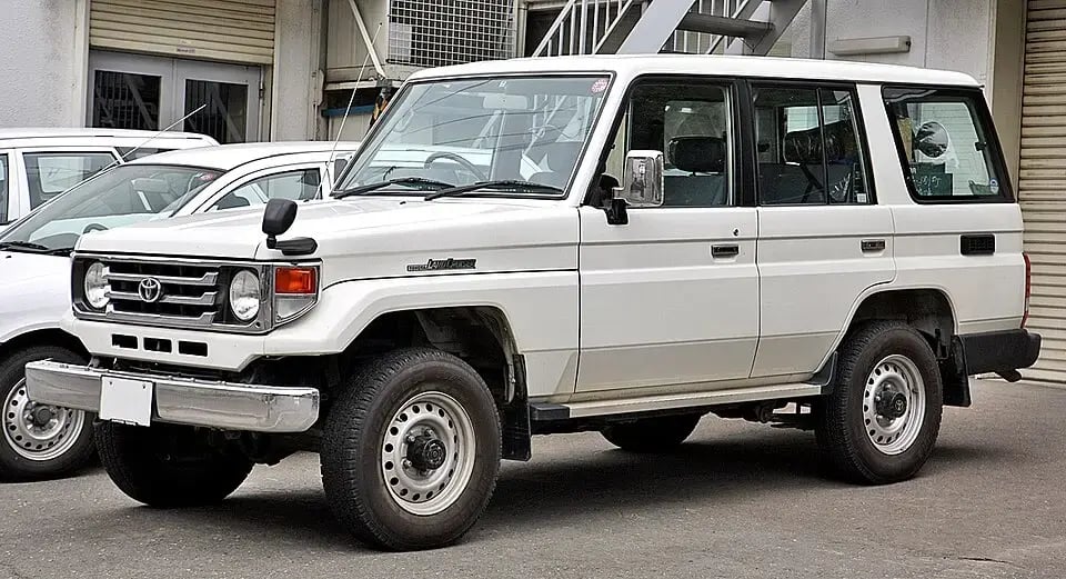 Toyota_Land_Cruiser_70_Series