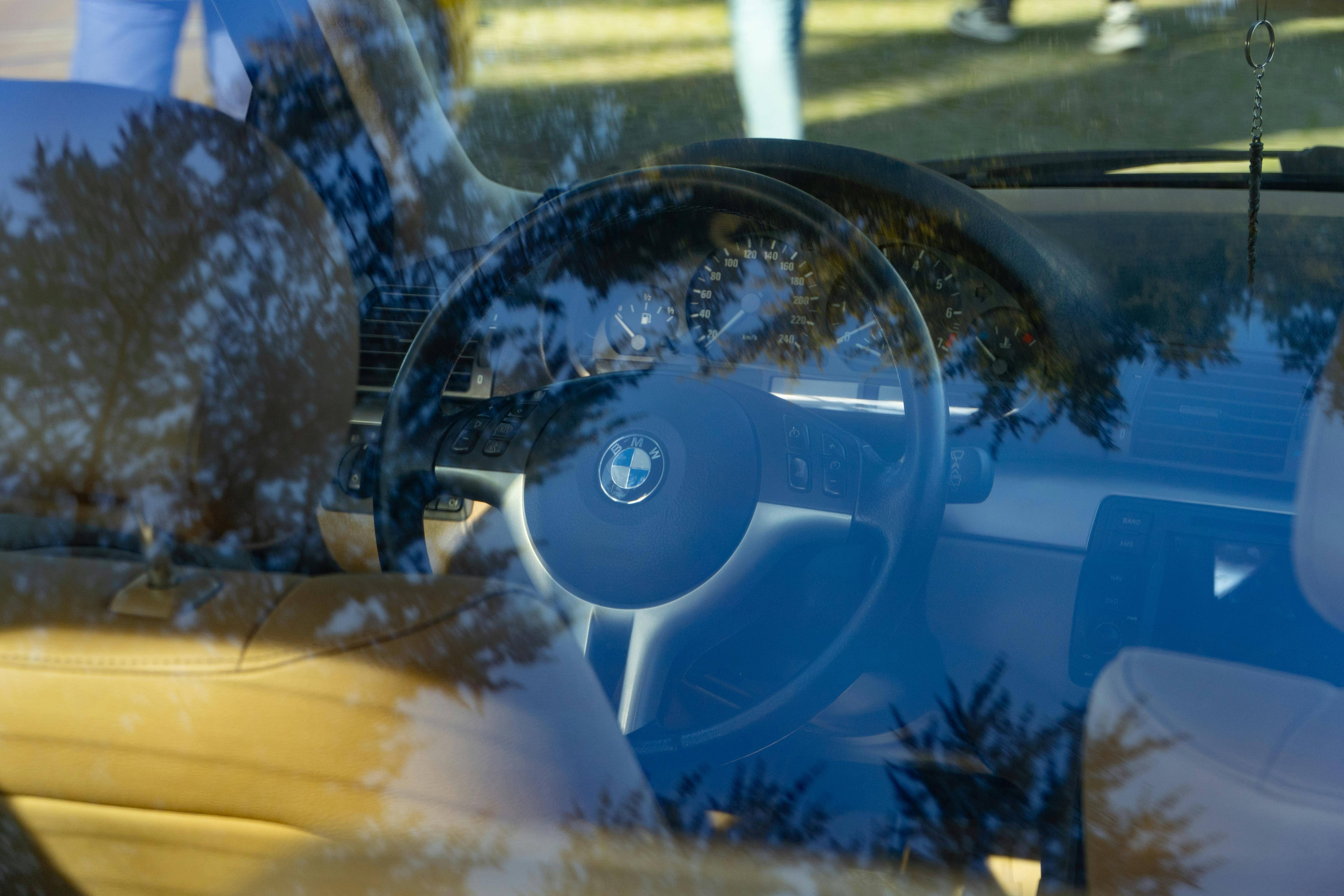 car-dashboard-through-window-salvage-auction-1