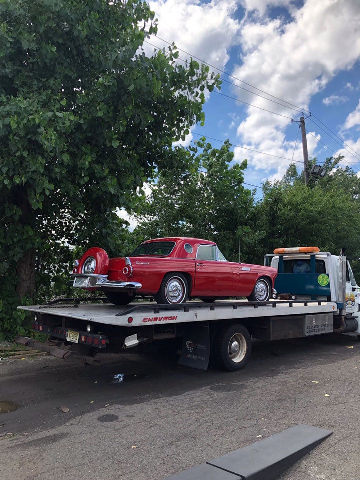 single-car-hauler-tow-truck