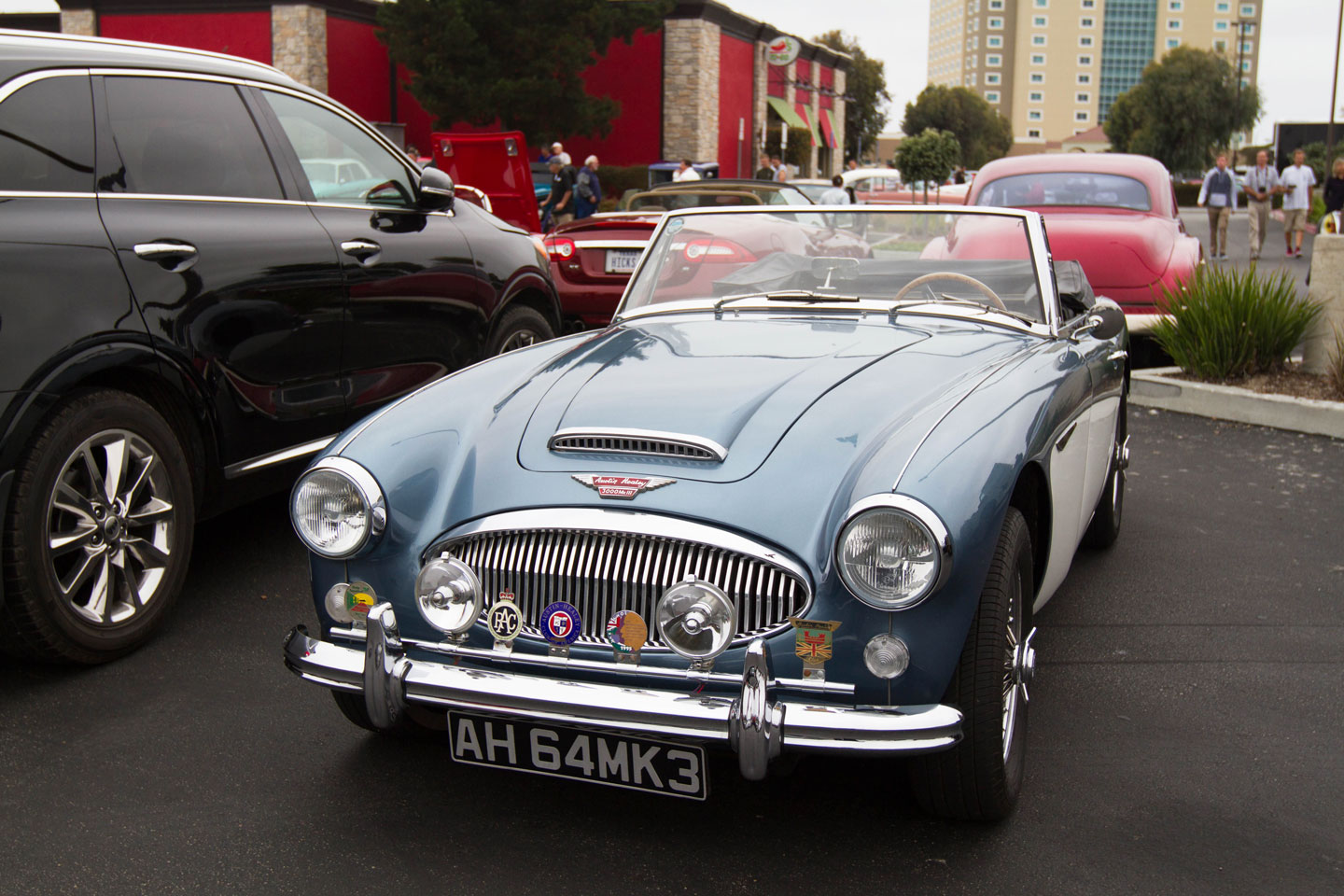 https://cdn2.hubspot.net/hubfs/347760/C_Blogs/Blog_Images/Austin-Healey.jpg