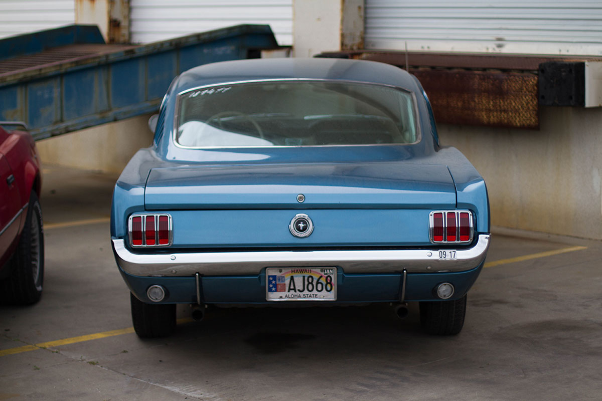 classic-mustang-usa-blue.jpg