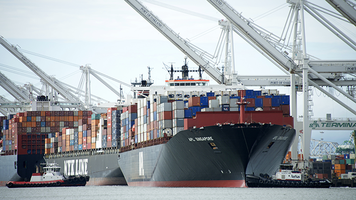 How Ultra-Large Ships Affect International Car Shipping Rates