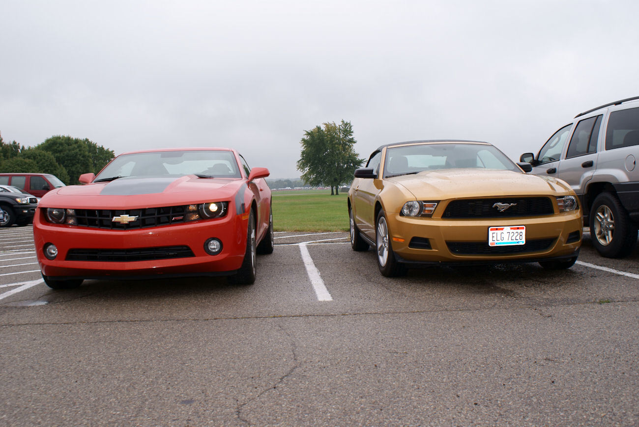 ford-mustang-and-chevrolet-camaro