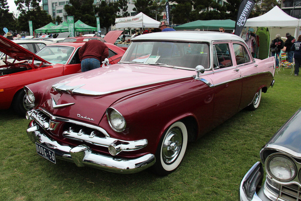 Dodge Custom Royal
