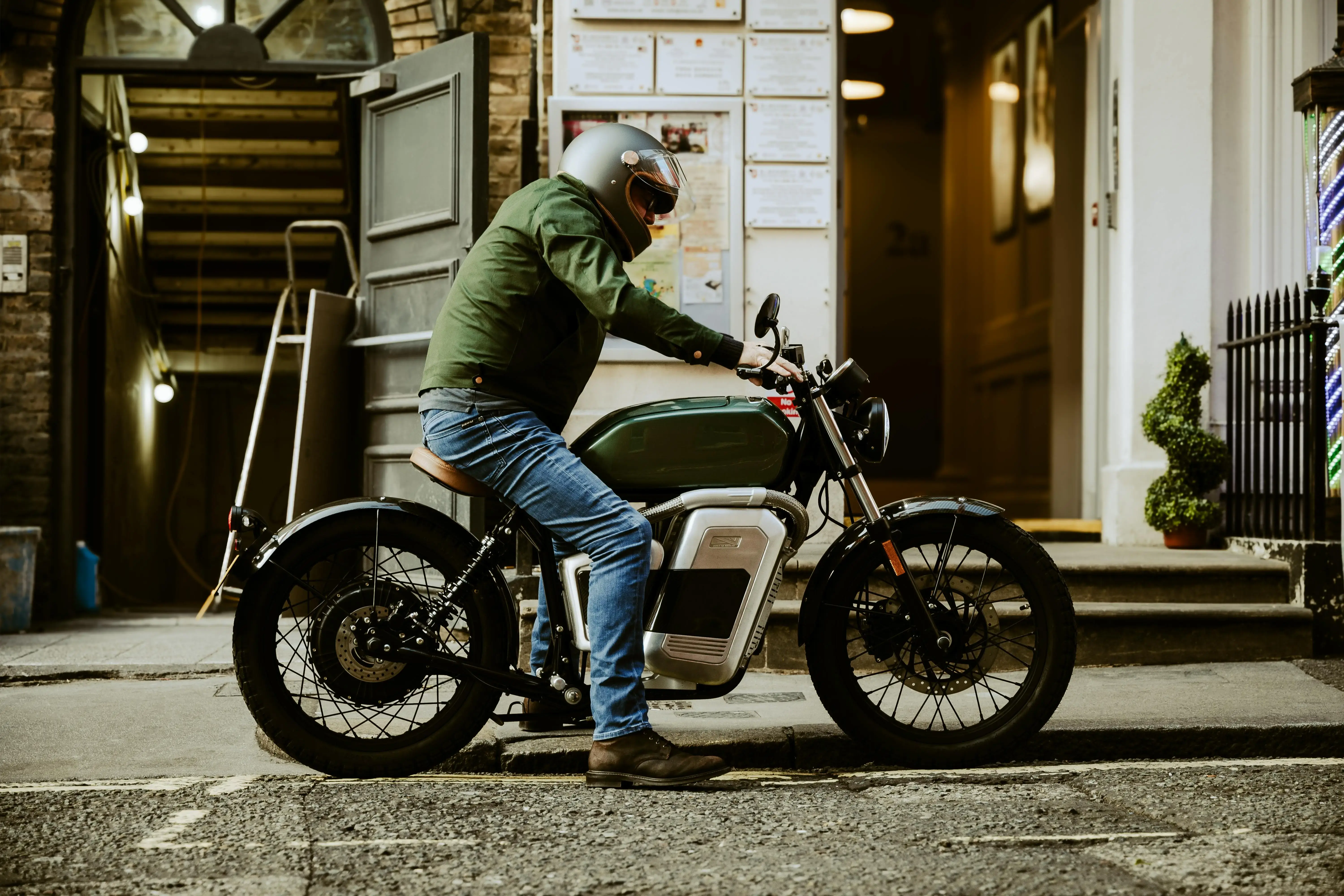 Stylish Electric Motorcycle With Retro Design