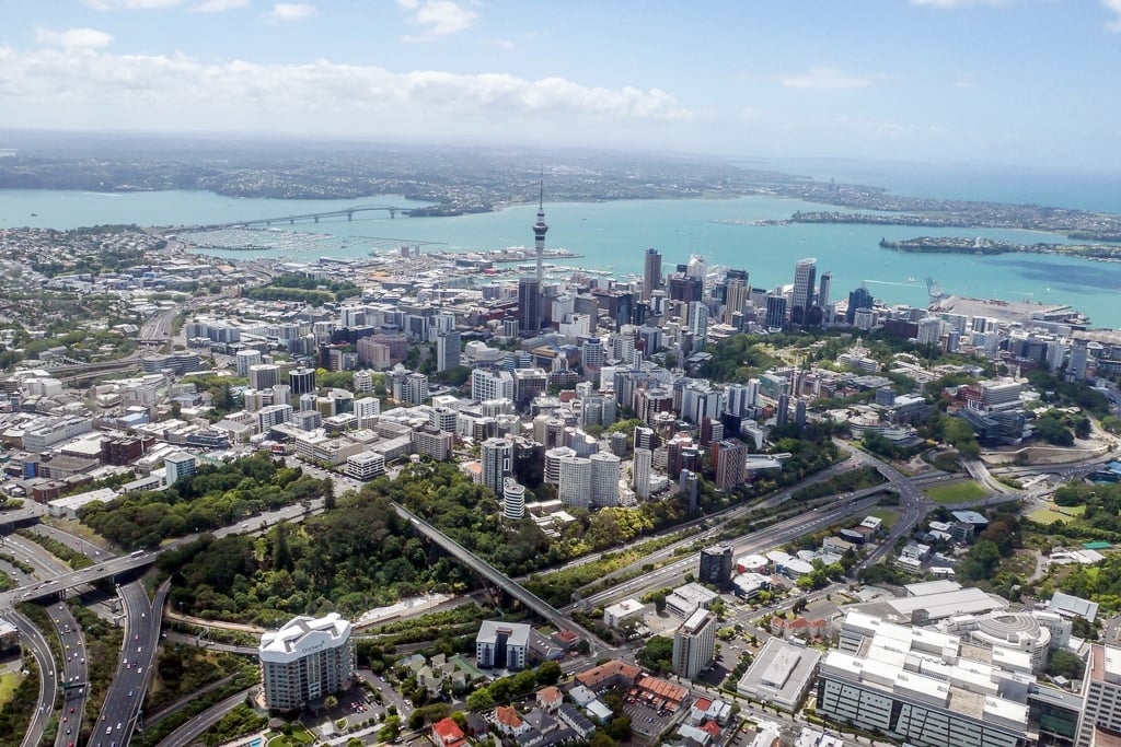 Ship-cars-to-auckland
