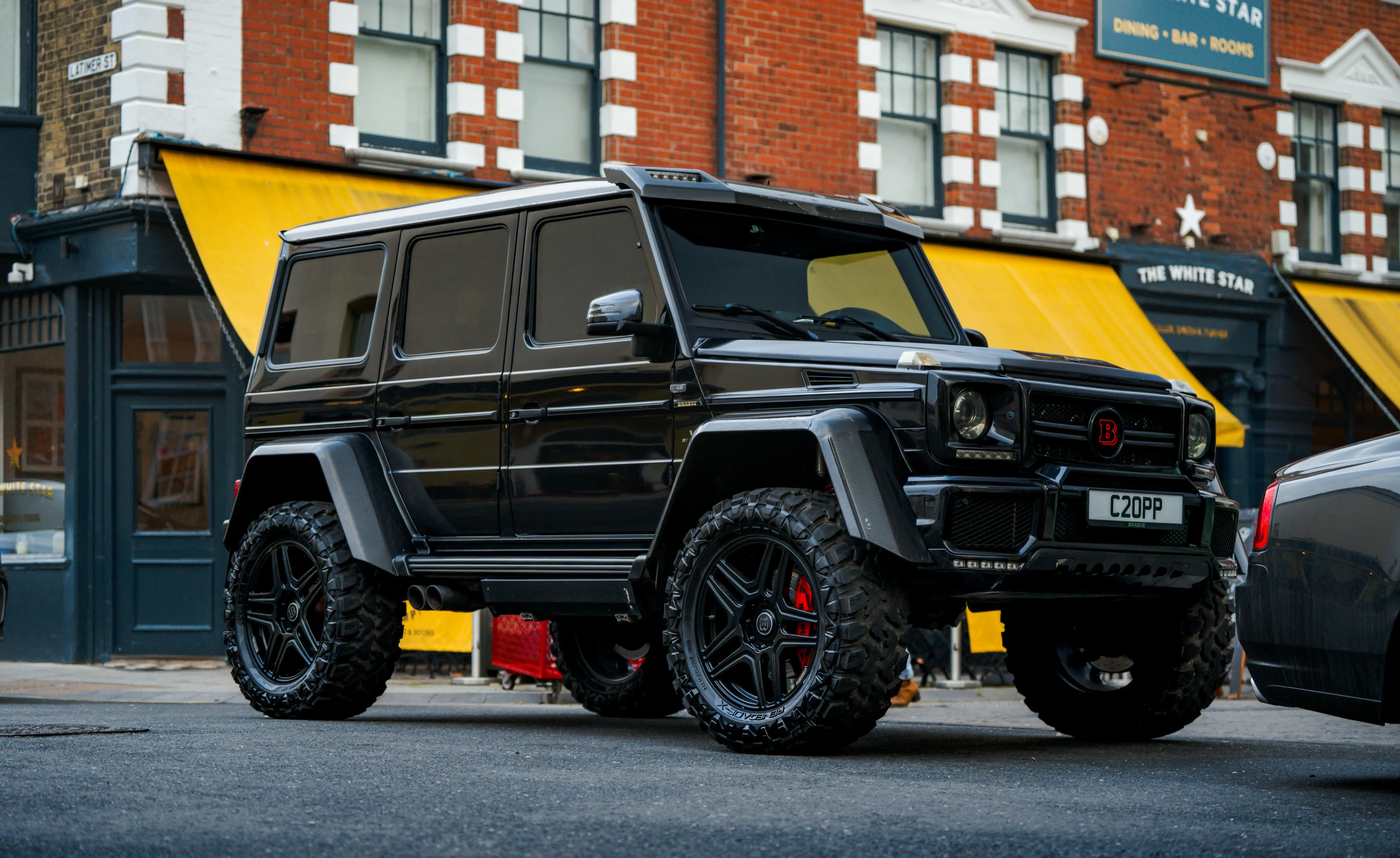 Black SUV Parked in Southampton Street Scene