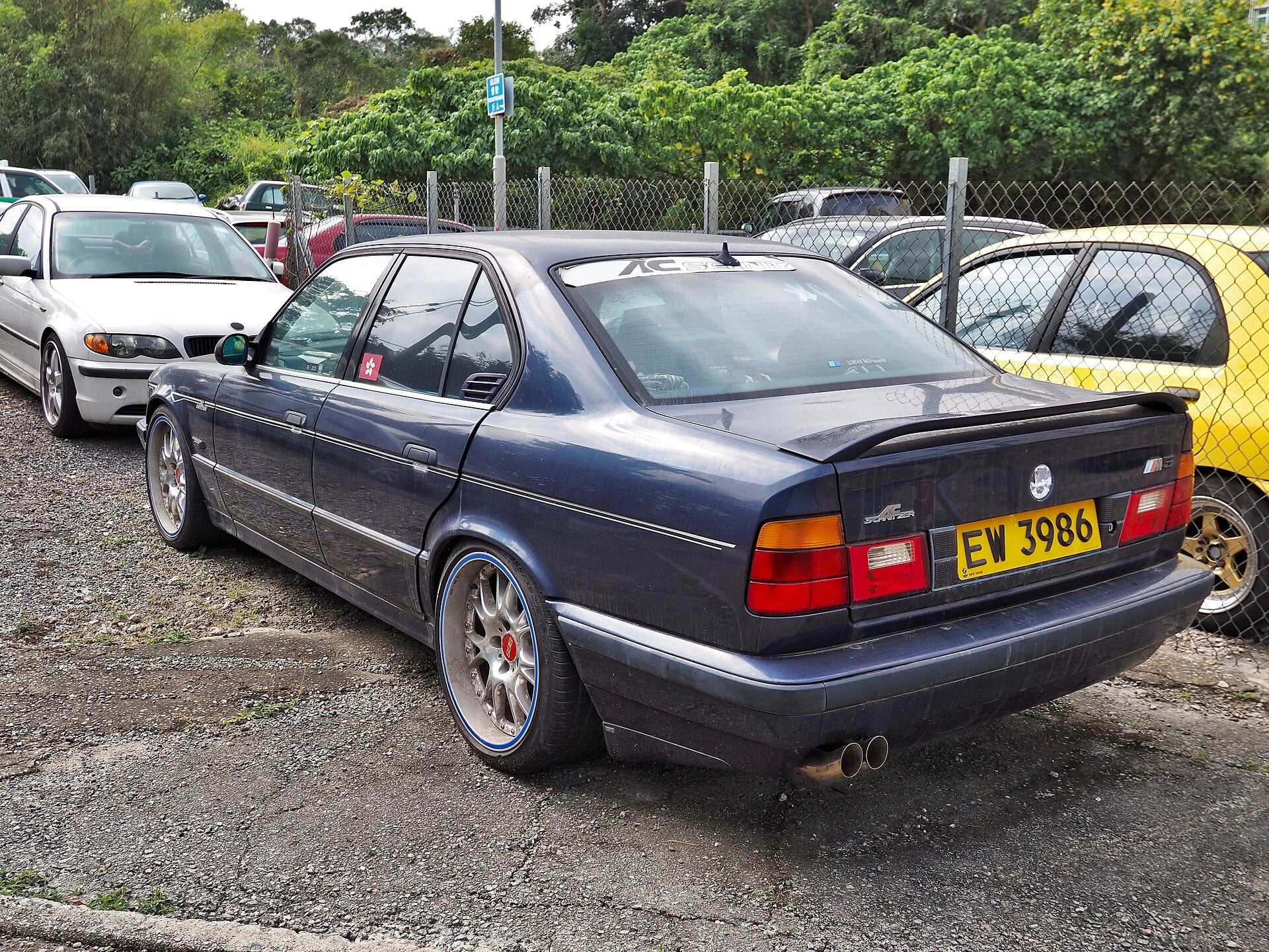 BMW E34 M5 sedan, the 500E's contemporary rival
