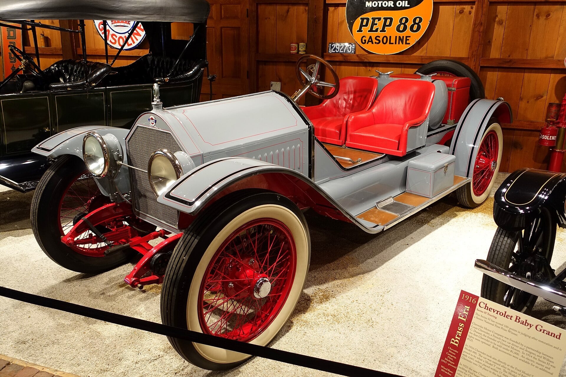 1914 Stutz Bearcat roadster in grey with red wire wheels